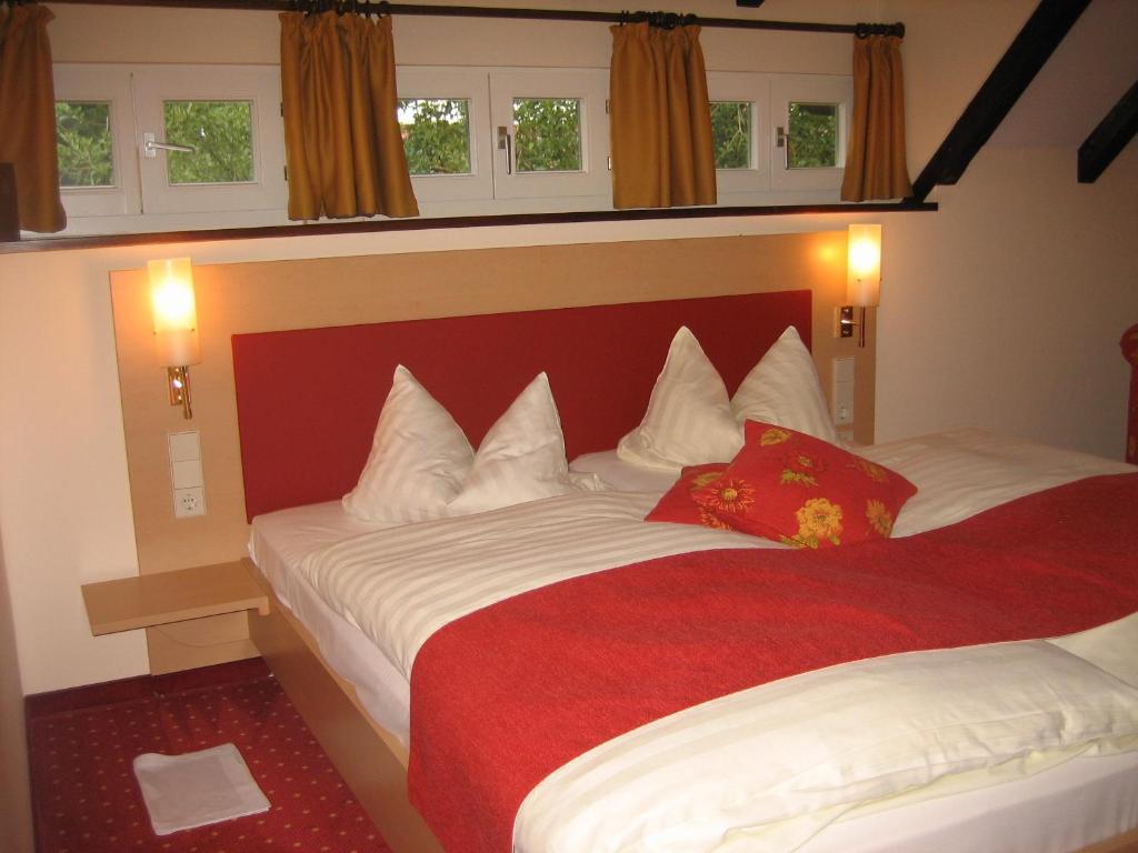 Hotel Hirschen Glottertal Δωμάτιο φωτογραφία
